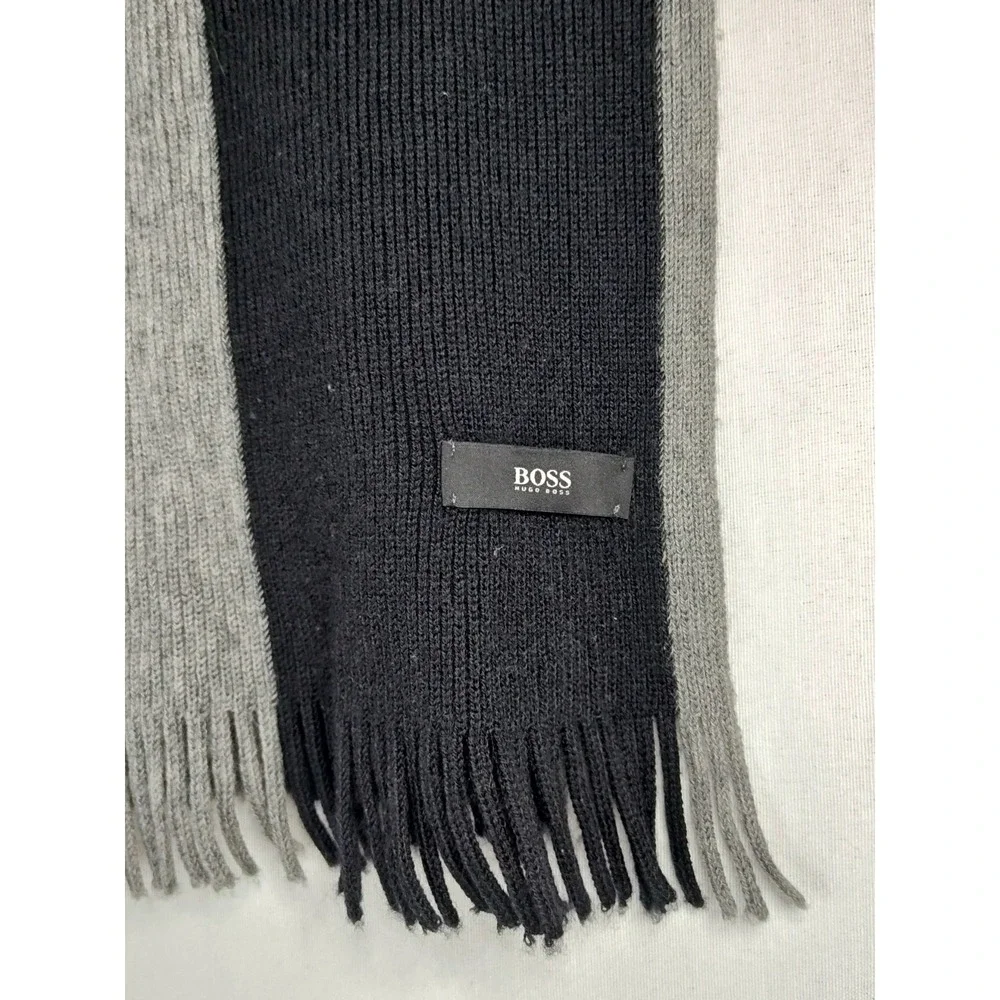 Hugo Boss Scarf Mens Grey Black Striped Ribbed Knit Wool Blend Made in Italy‎